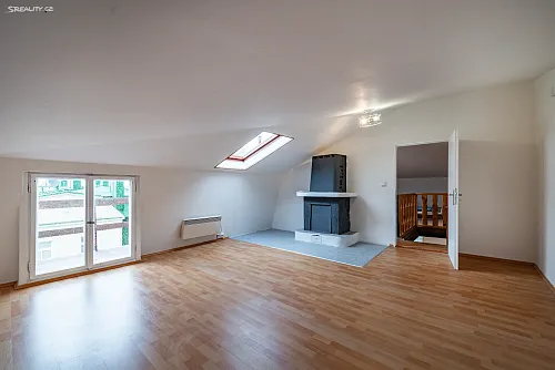 Pronájem bytu 3+1 93 m²